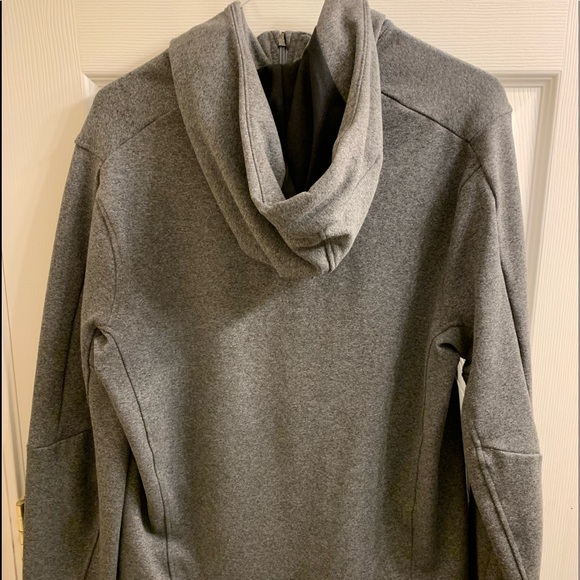 Lululemon Zip up hoodie & pullover size Small men - Picture 3 of 6